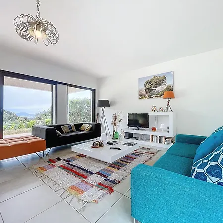 Villa Avec Piscine Proche D'ajaccio *